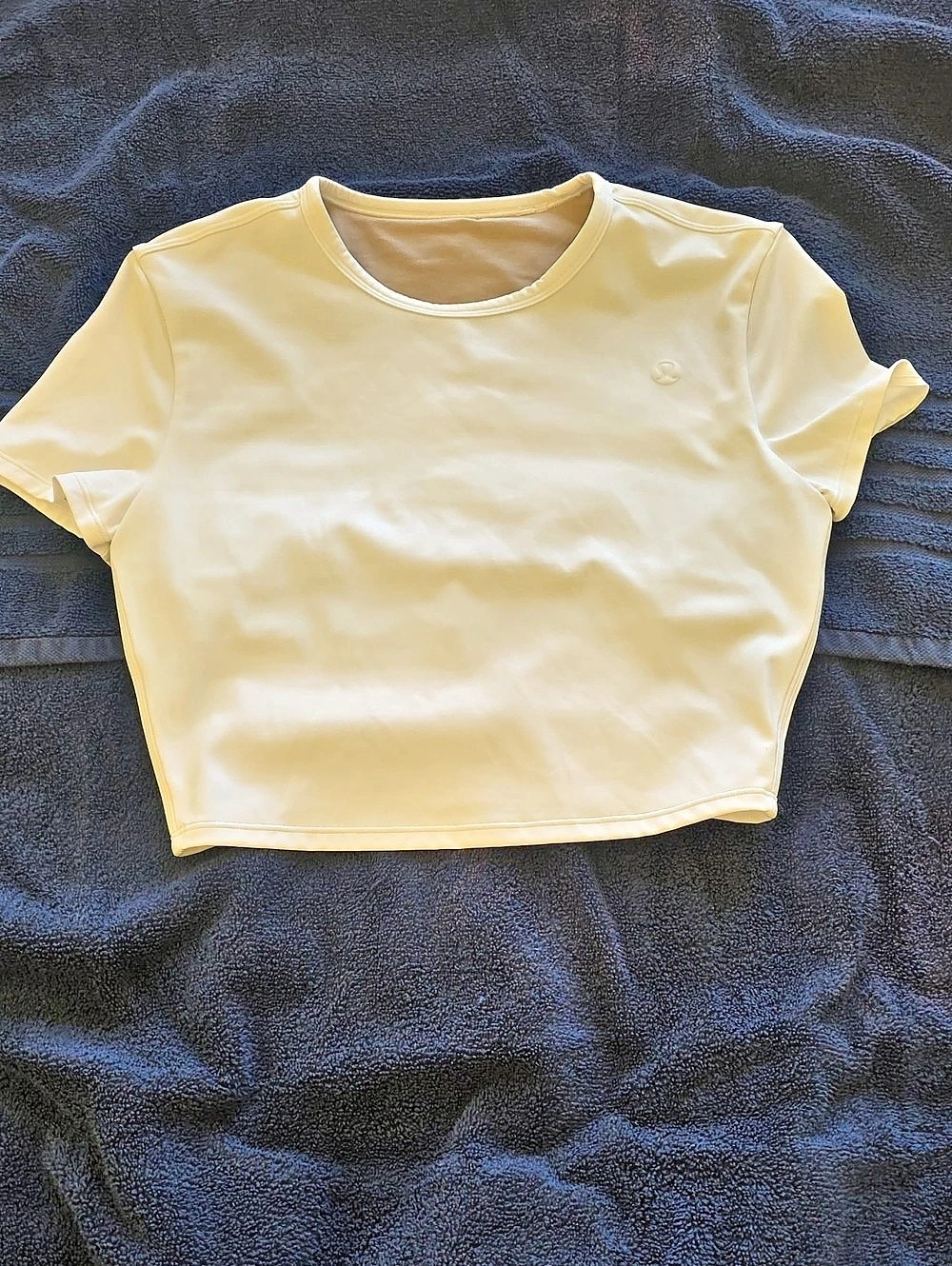 lululemon Tight-Fit Cropped Shelf-Bra Tee Yellow White Size 8